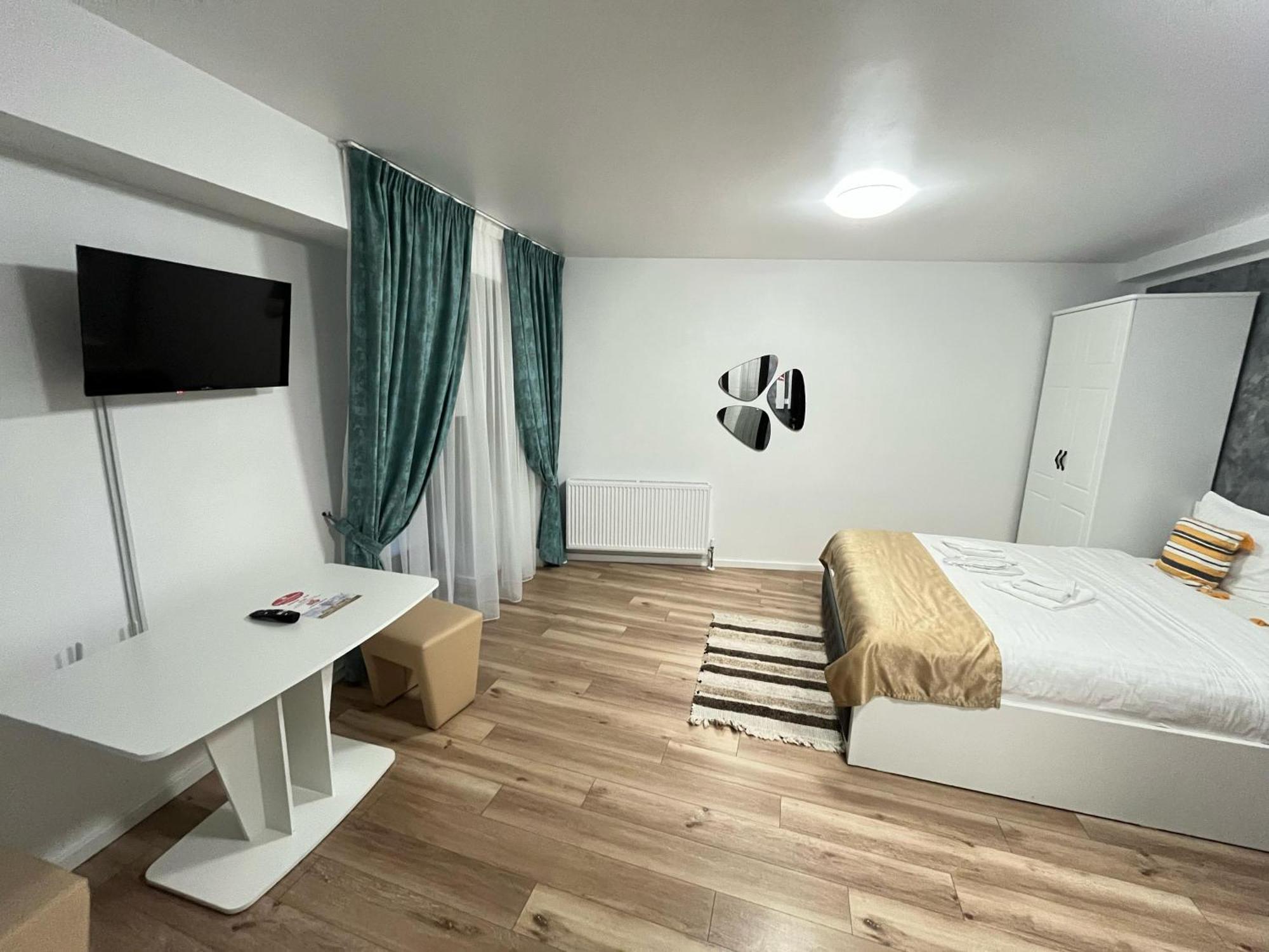 Grey Boutique Hotel Palas ヤシ エクステリア 写真